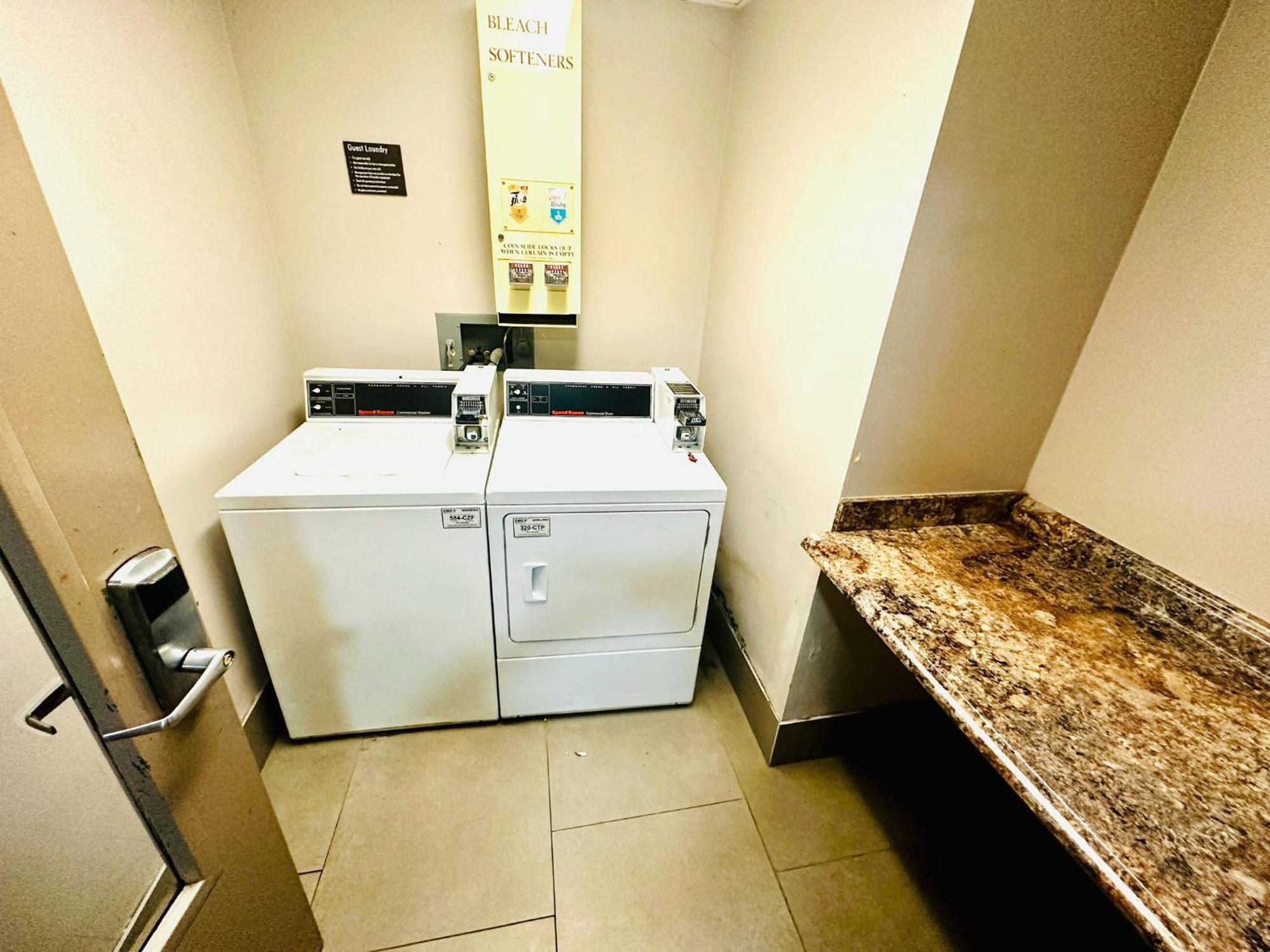 Radiant Inn And Suites Murfreesboro Extérieur photo